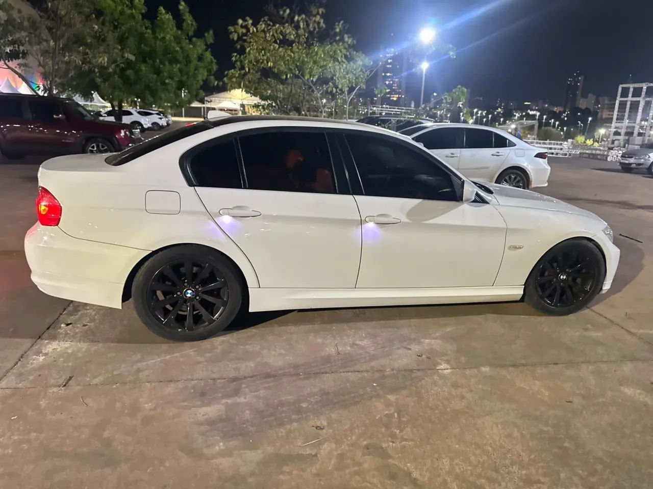BMW 320I A 2011 - Foto 3