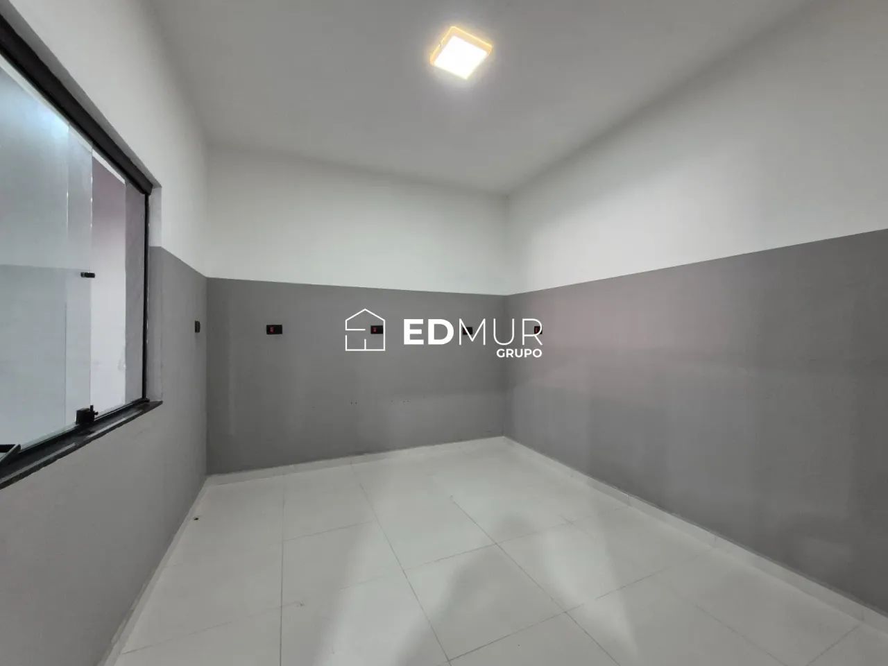 GALPÃO para ALUGUEL com 175m² no bairro Parque Capuava com 0 quartos e 0 vagas. Santo Andr