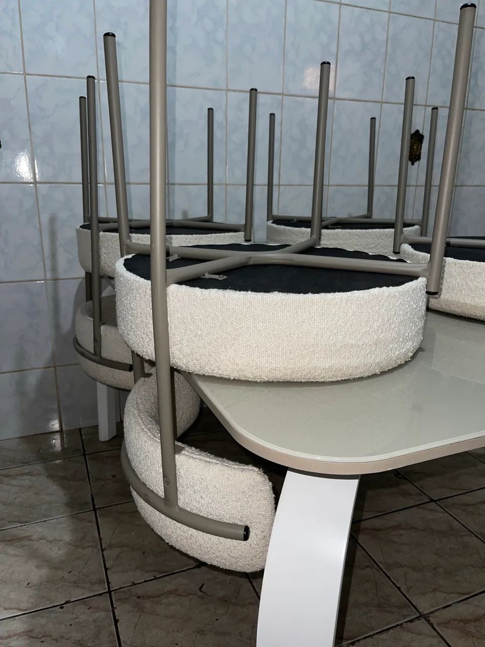 Mesa de Jantar + Kit com 4 Cadeiras  - Foto 2