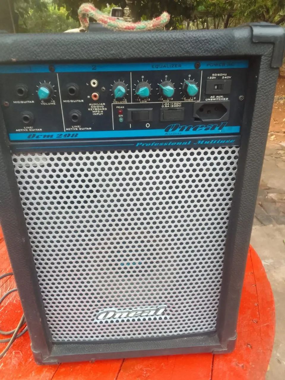 Caixa amplificada oneal