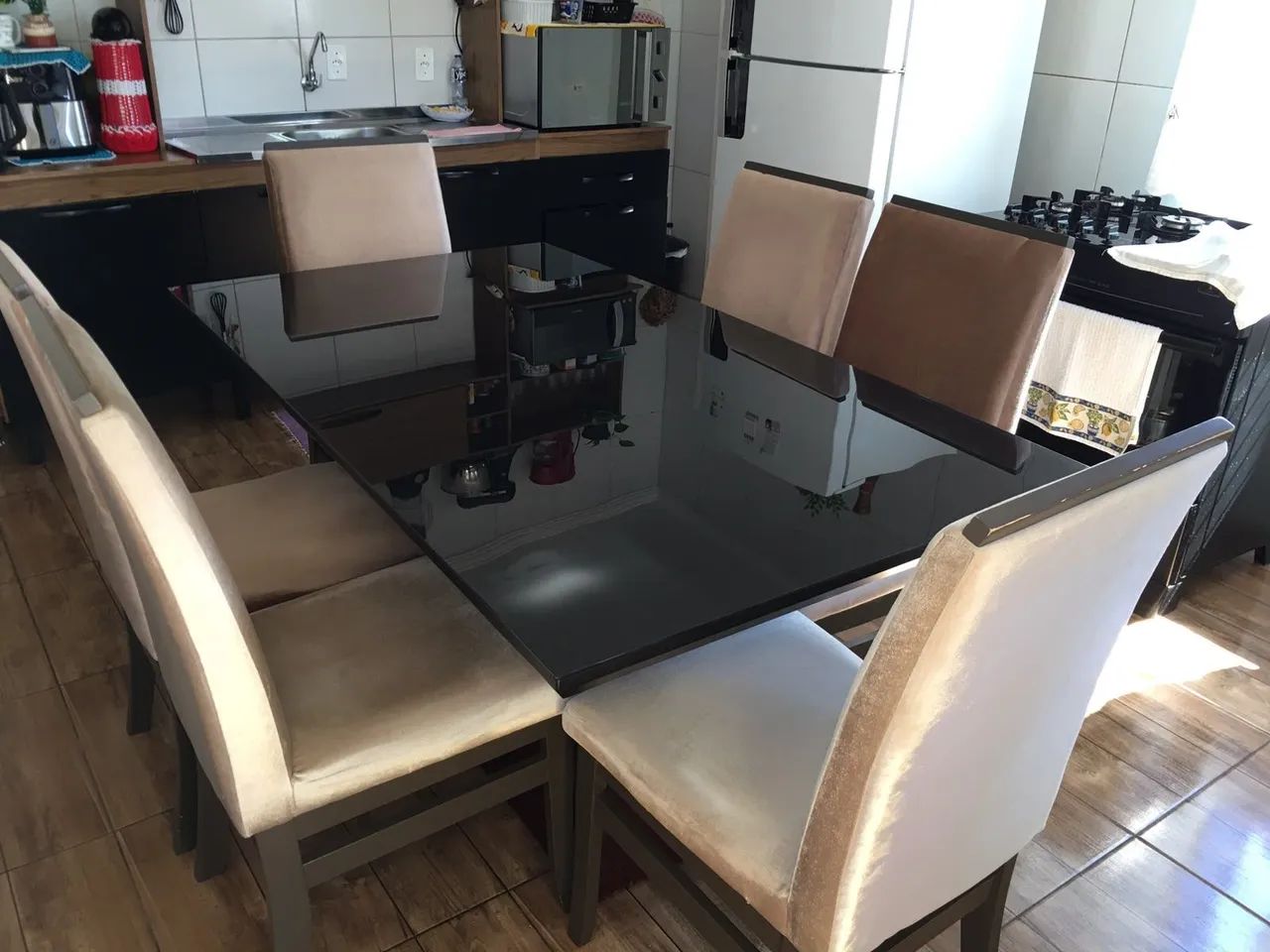 Vendo Mesa com 6 cadeiras - Oportunidade!