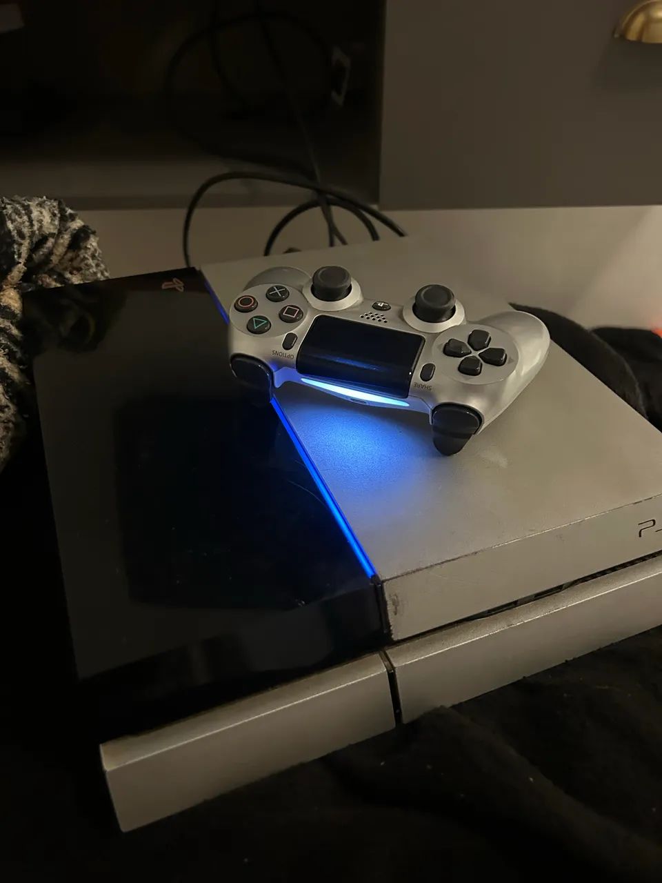 Vendo ps4 edição limitada 