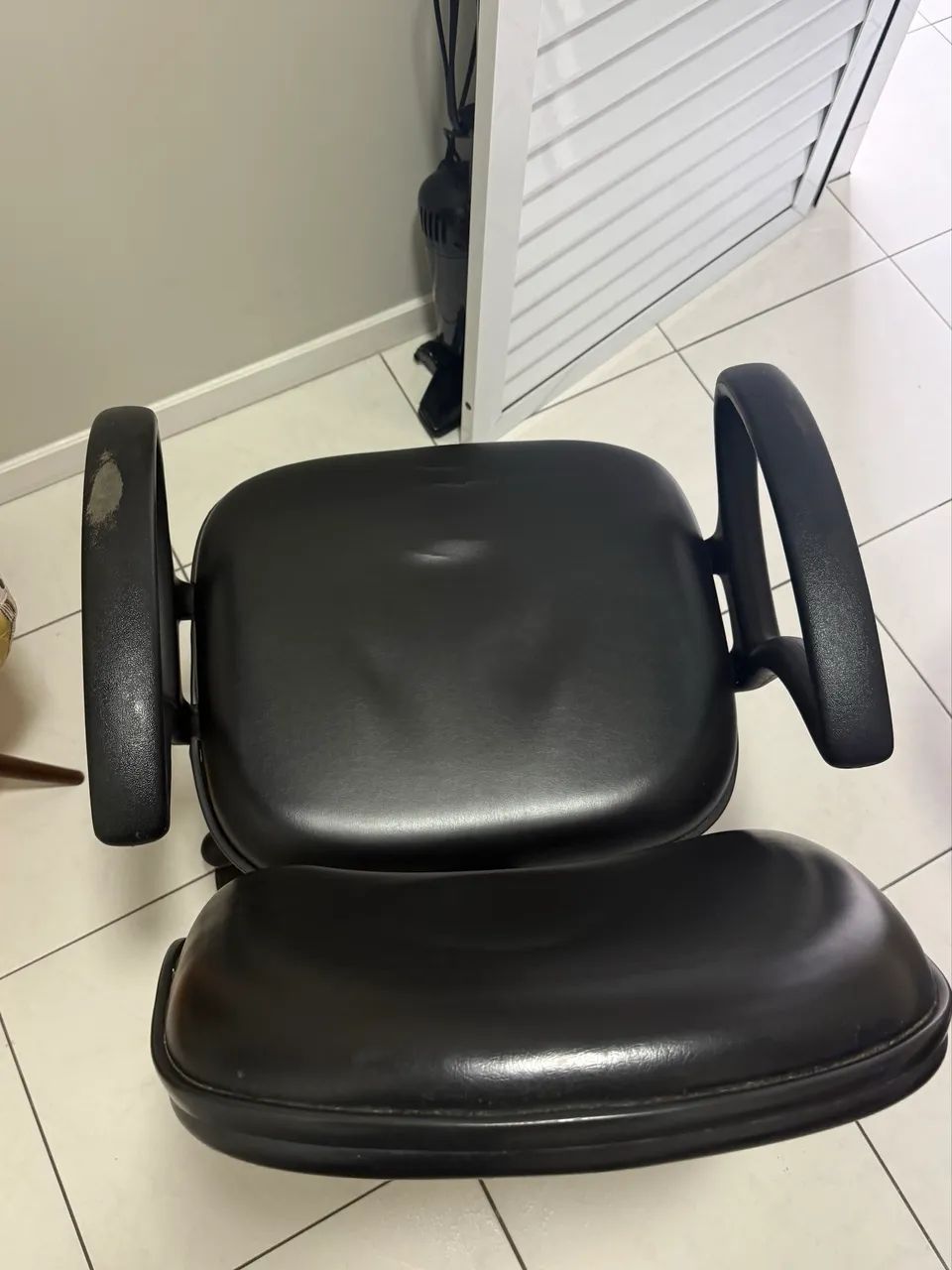 Cadeira Escritório Preta  - Foto 2
