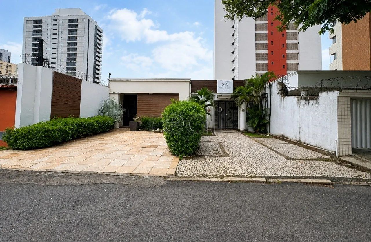 Prédio Comercial no Dionísio Torres com Excelente Estrutura