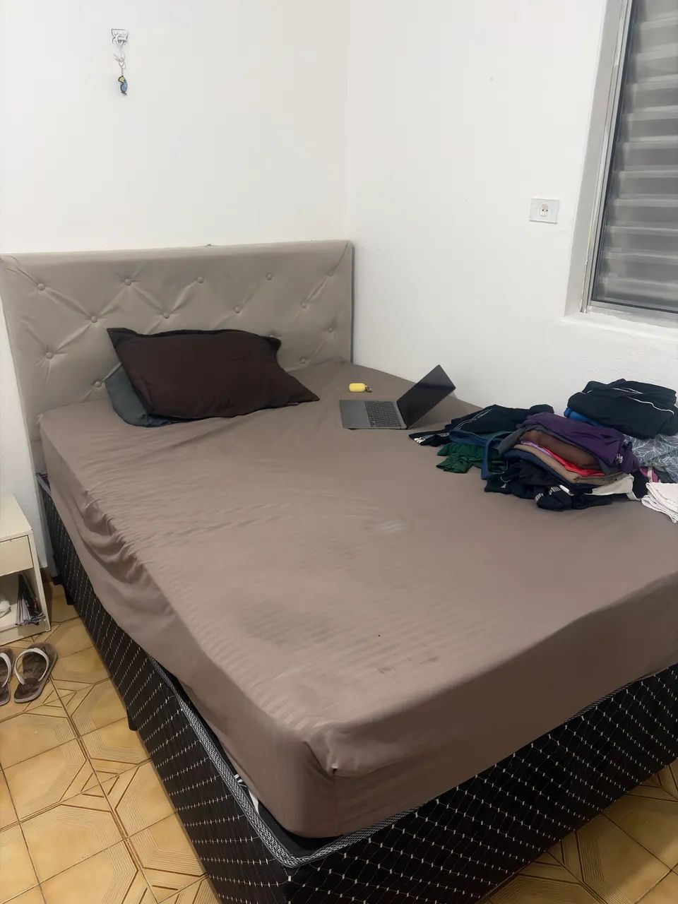 Vendo cama de casal com cabiceira - Foto 2