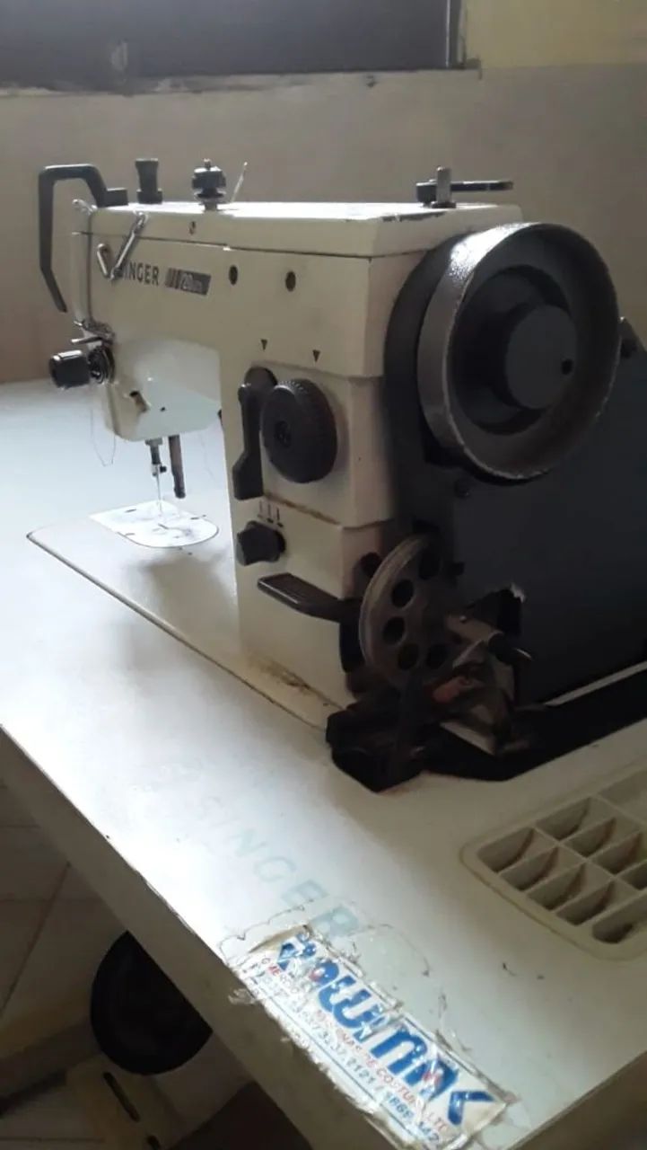 Máquina de Costura Semi Industrial Singer 20u73 - Foto 2