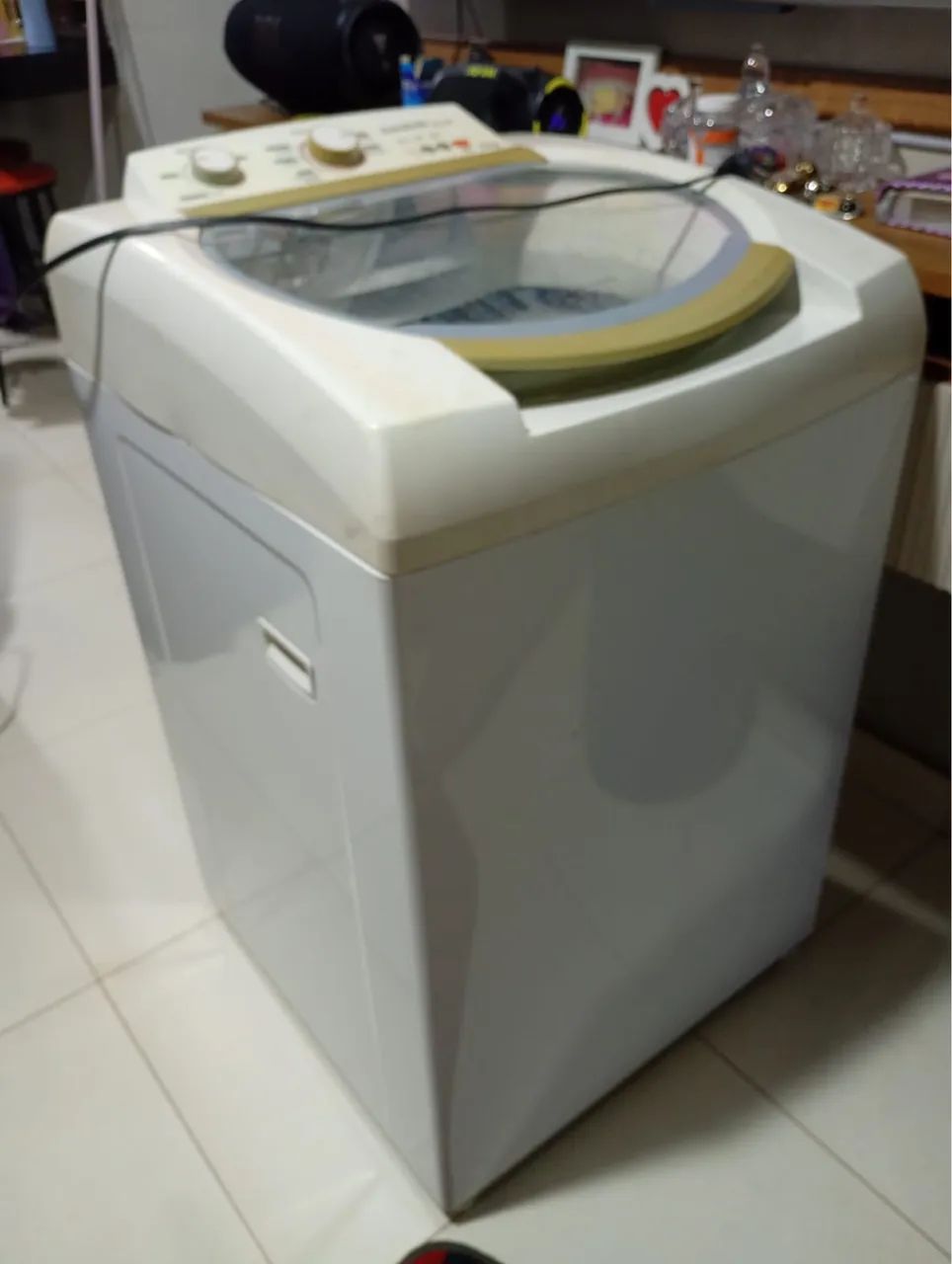 Uma máquina de lavar roupa  - Foto 4
