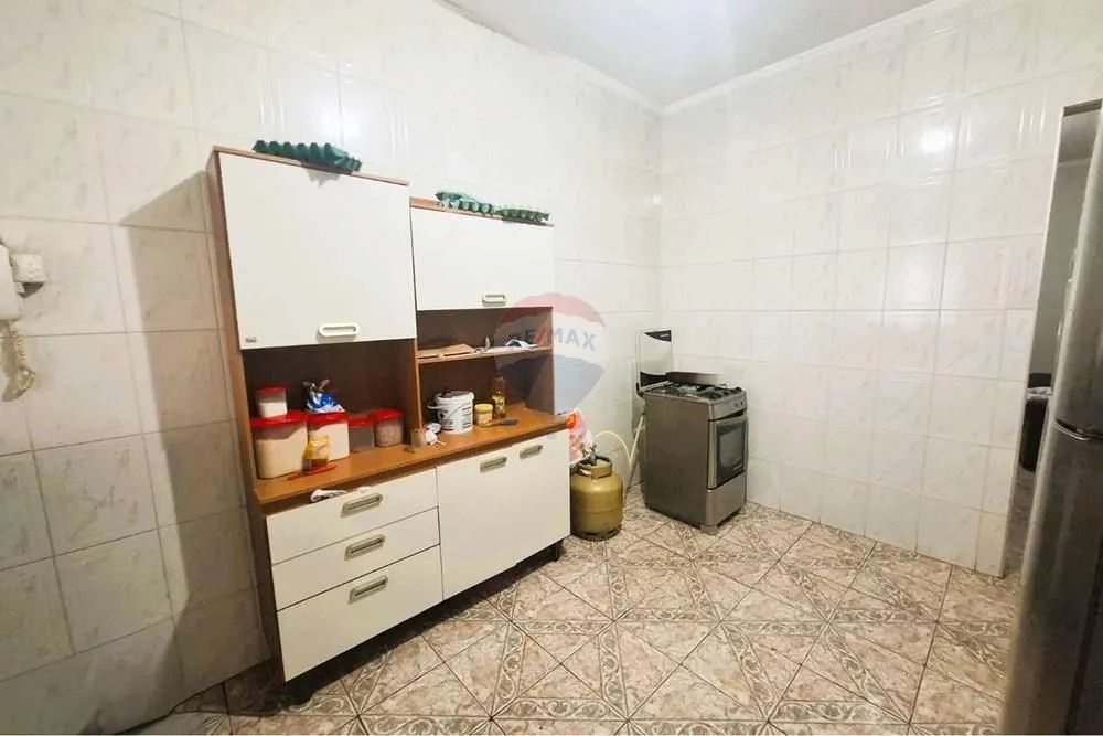 Casa Elegante c/ Ponto de Comércio: 270m² em Aguaí, SP - Foto 3