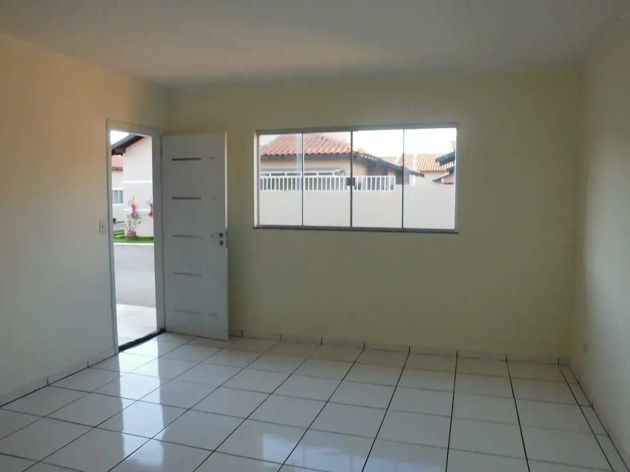 Imóvel para aluguel possui 70 metros quadrados com 2 quartos - Foto 3