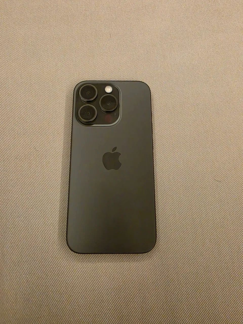 Iphone 15 pro 256gb usado