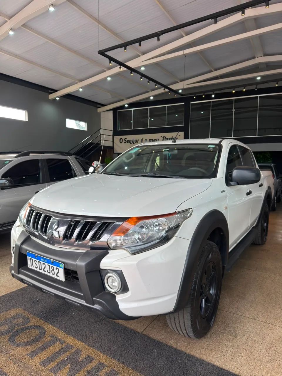Mitsubishi L200 L200 Tri. Outdo. GLS 2.4 CD 4x4 Die. Aut 2022