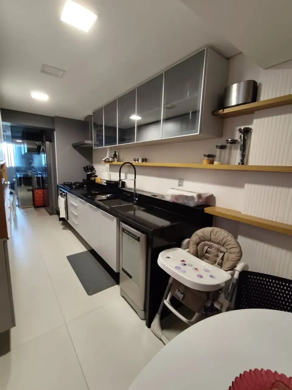 146M2 AFLITOS 3 QUARTOS 1 SUITE 2 VAGAS REFORMADO - Foto 3