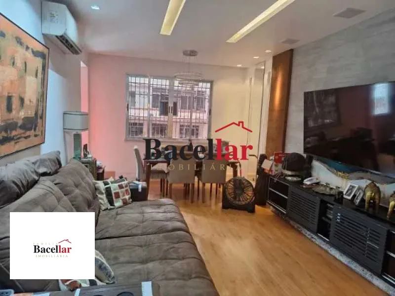 Apartamento 3 Quartos, Sala, barzinho e varanda. Tijuca