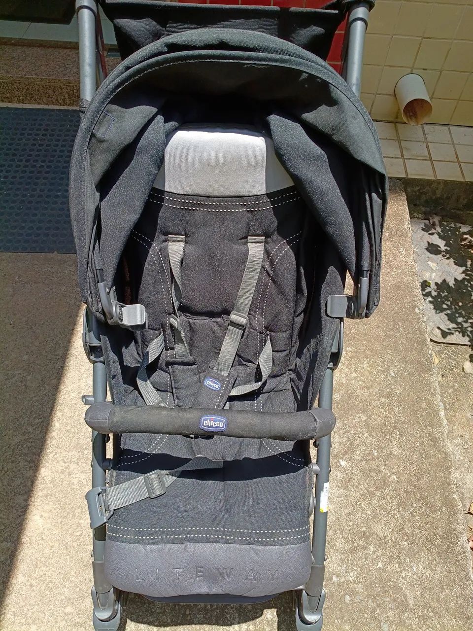 Excelente carrinho de bebê marca Chico - Foto 2
