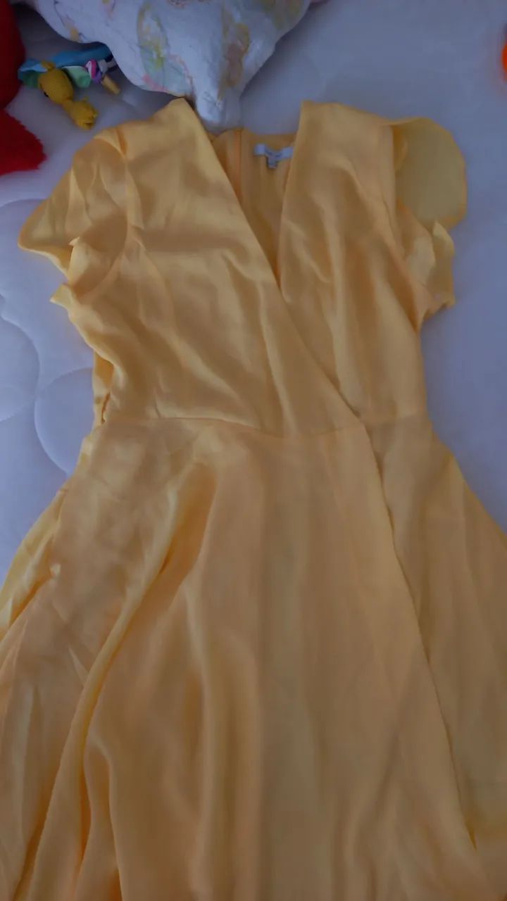 Lote de roupas aleatórias usadas em bom estado - Foto 4