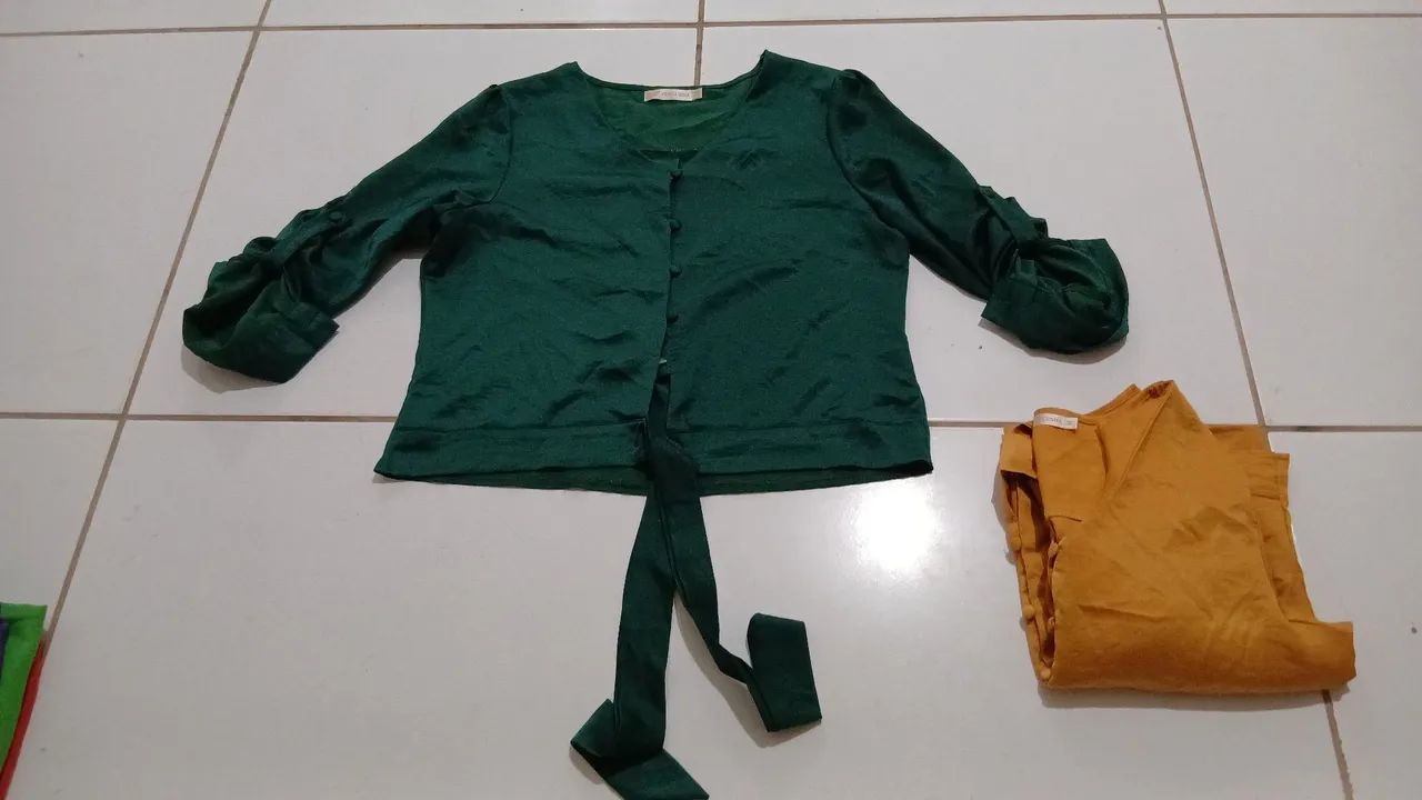 Lote Roupas femininas - Foto 2