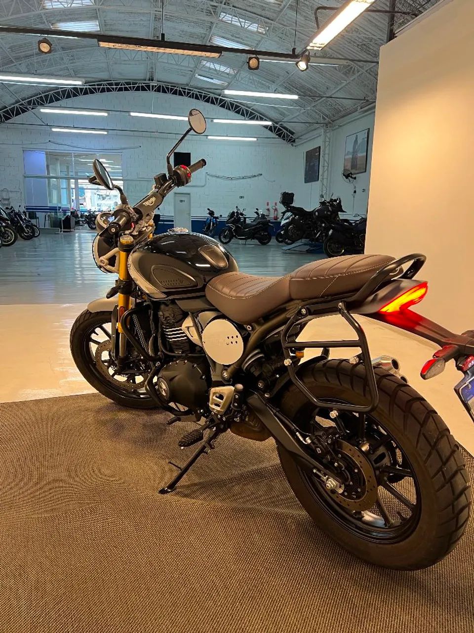 TRIUMPH SCRAMBLER 400X - Foto 4