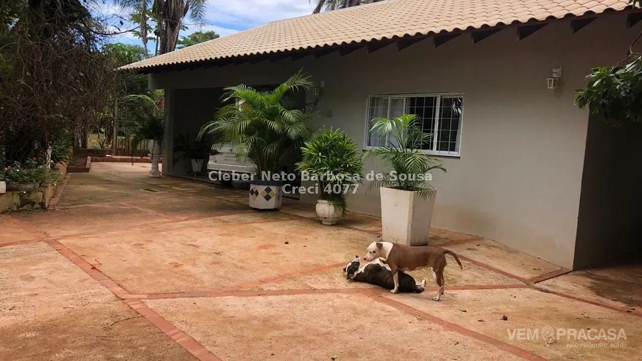 VENDO CHÁCARA MEDINDO MEIO HECTARE!
