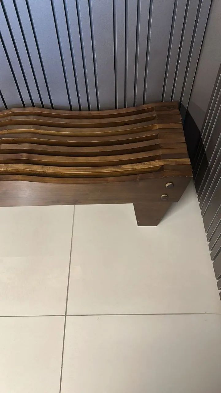 Banco de madeira - Foto 2