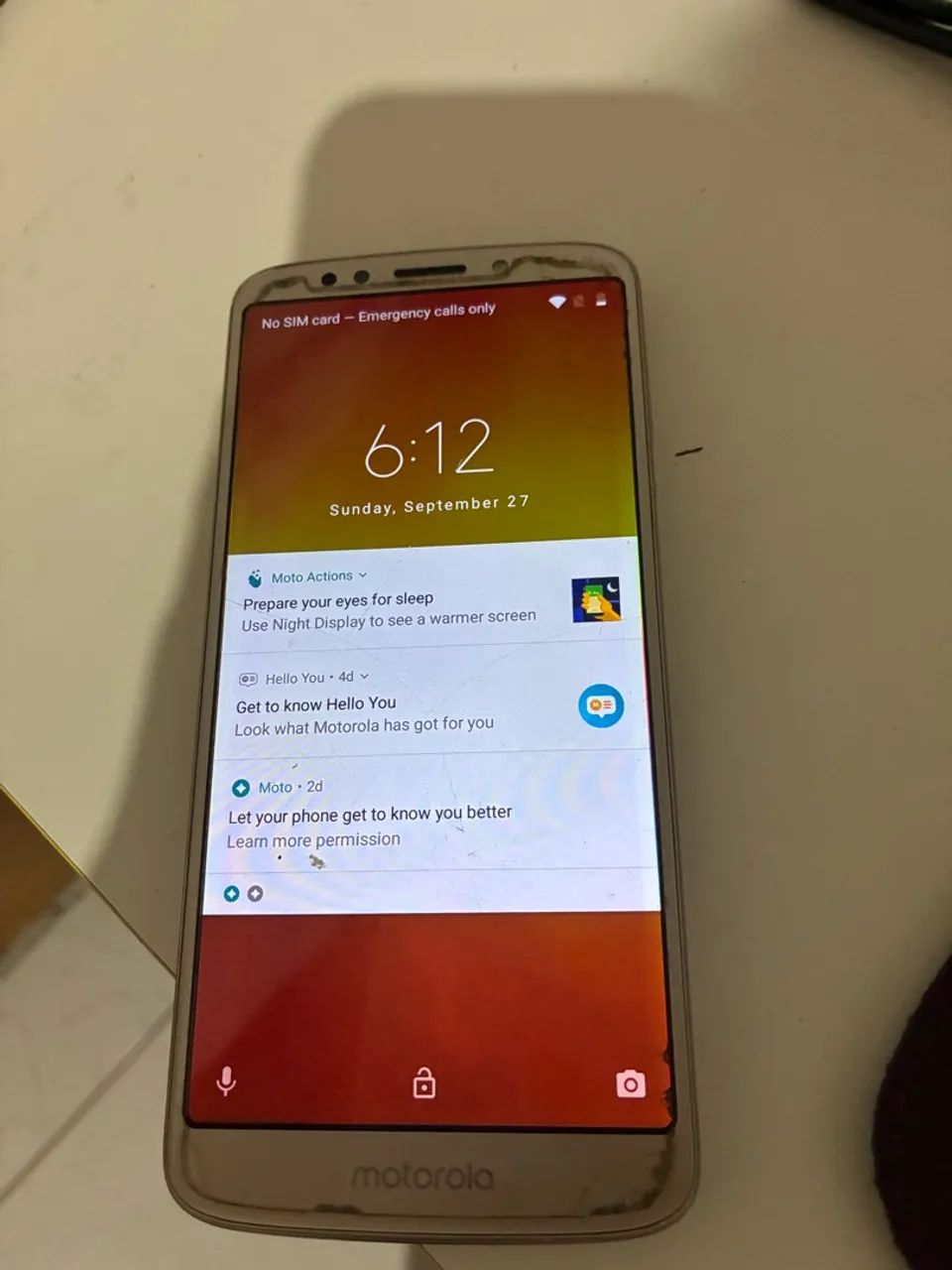 Celular motorola e5 