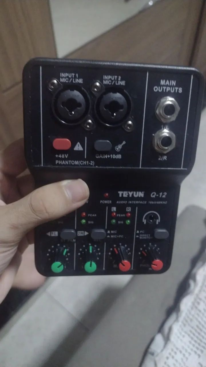 interface de Áudio/Mesa de Som TEYUN Q-12 Custo Benefício  - Foto 5