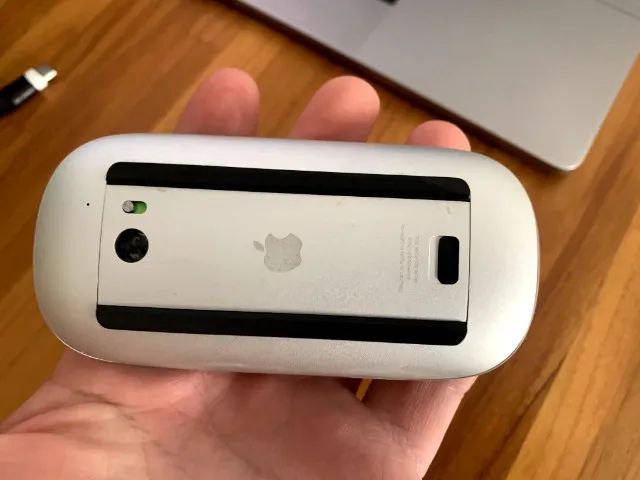 Apple Magic Mouse - Primeira Geração - Original - Foto 4