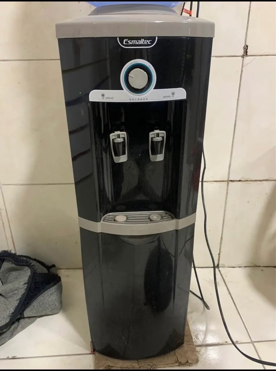 Vende-se bebedouro emaltec