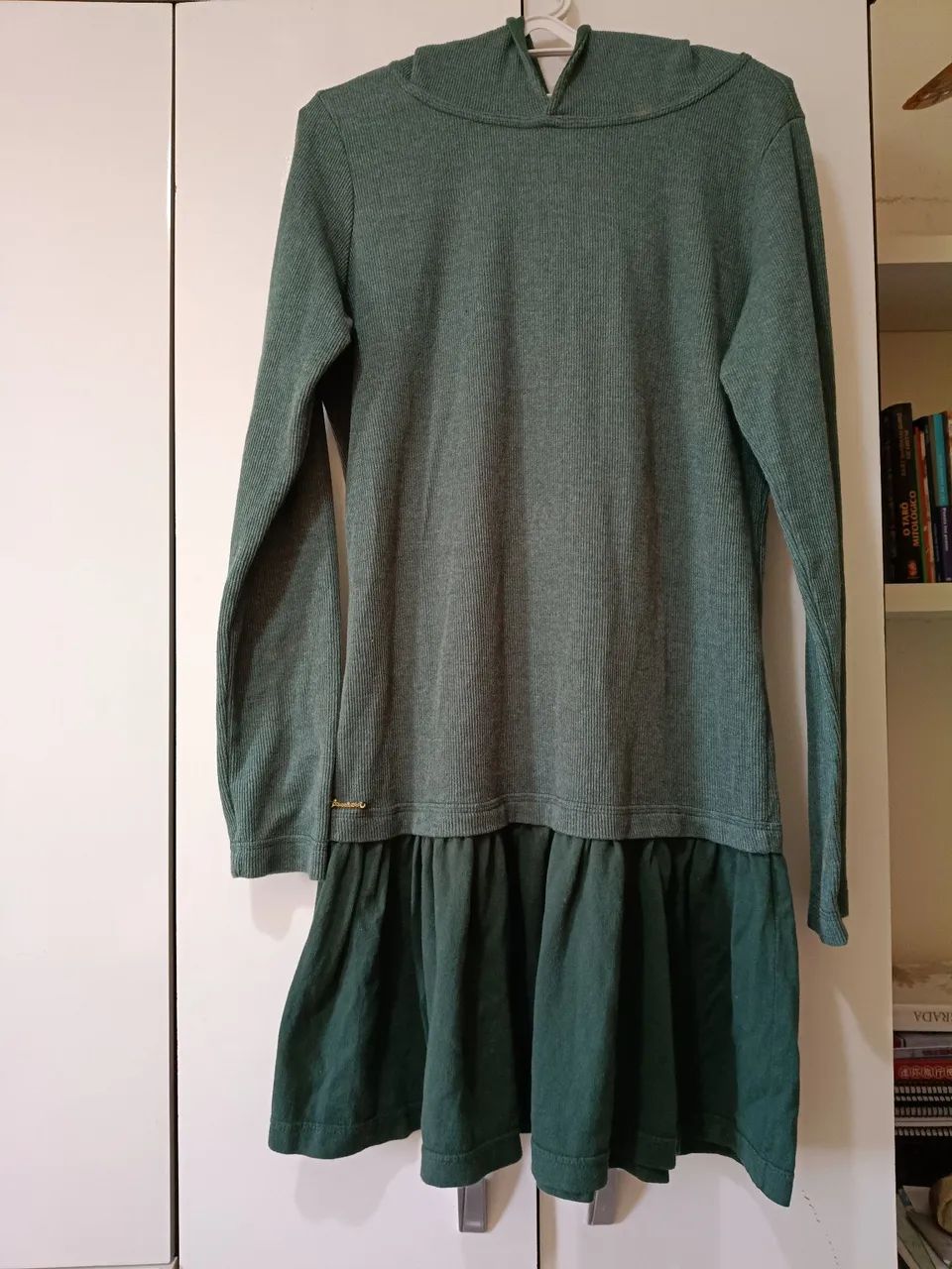 Vestido Carmim - Moletom com capuz - Tam M - Foto 2