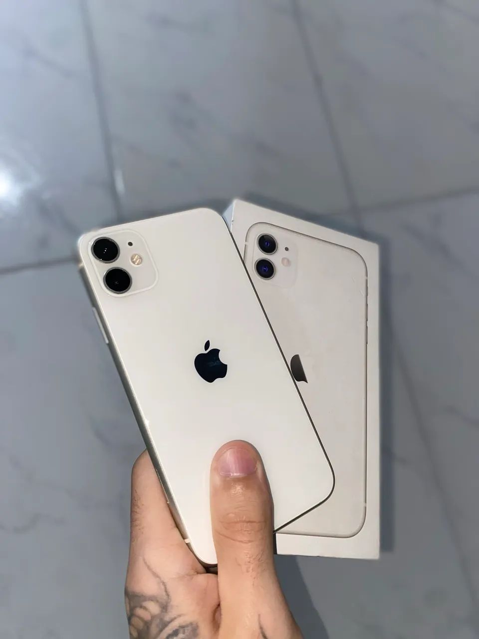 iPhone 11 Branco impecável 