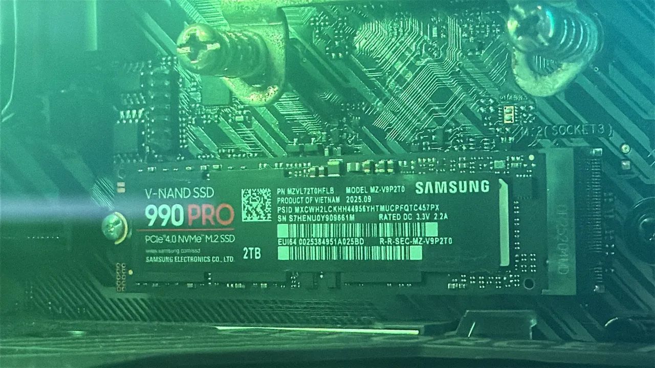 Ssd 2 tera Samsung 990 pro pc/ps5