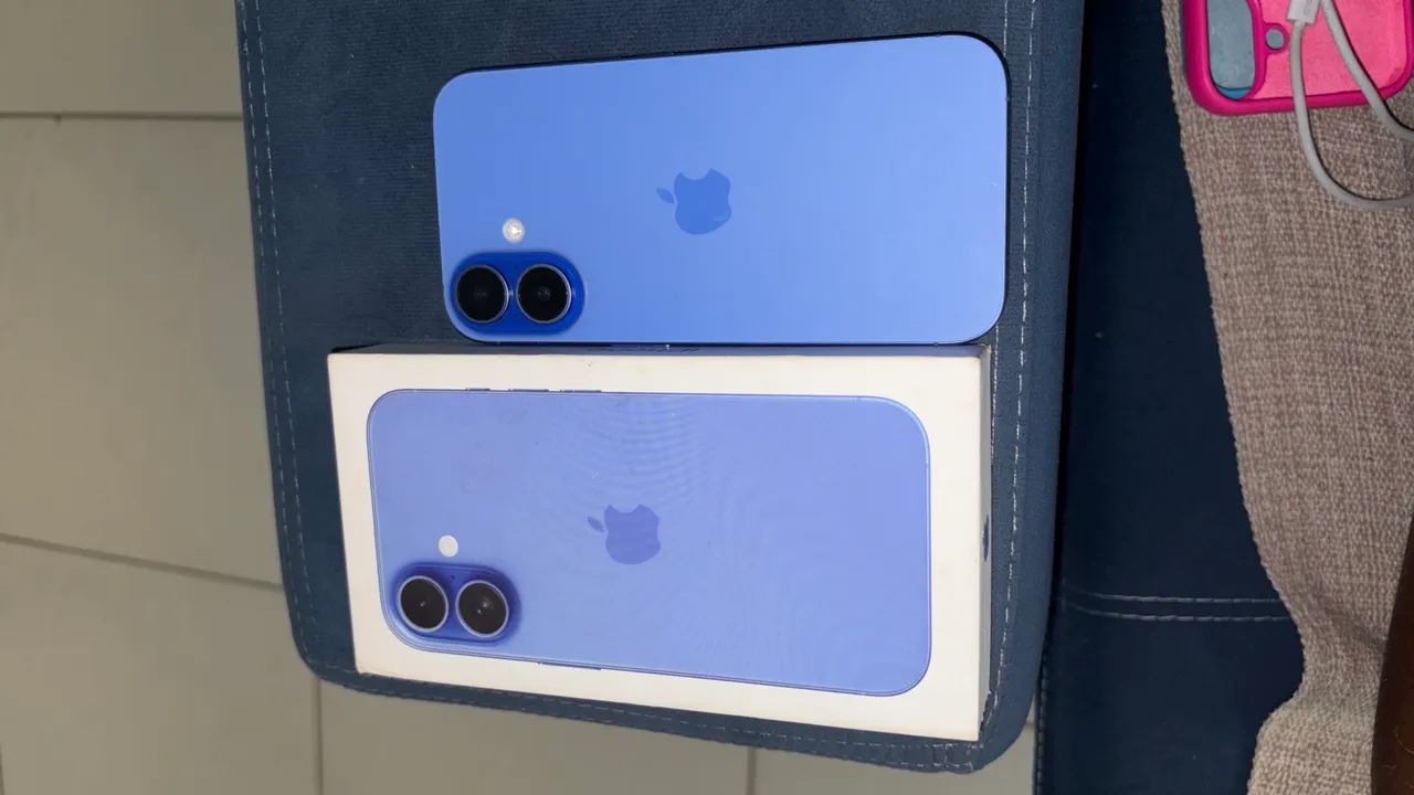 iPhone 16 
