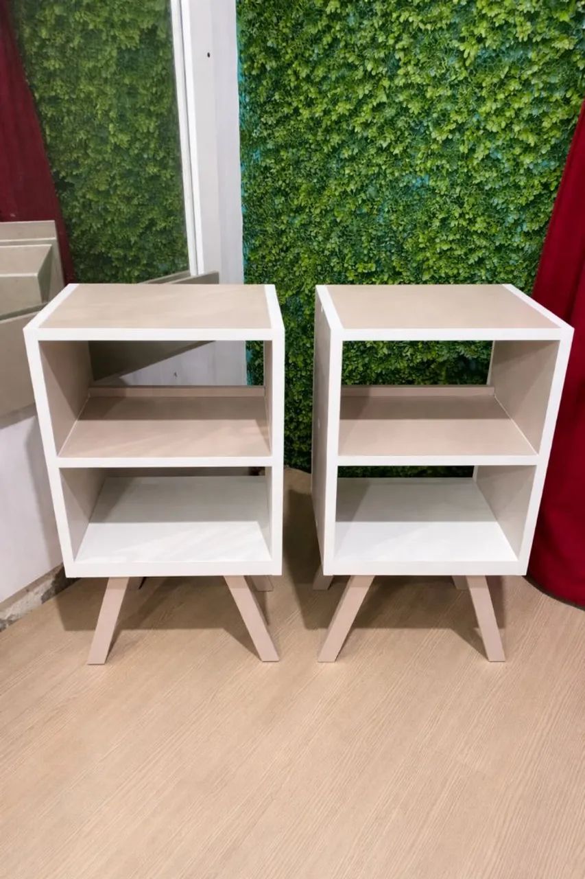 Mesa de Cabeceira 
