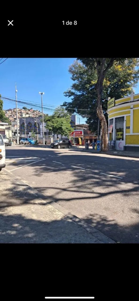 Loja grande, com kitnet no segundo andar 