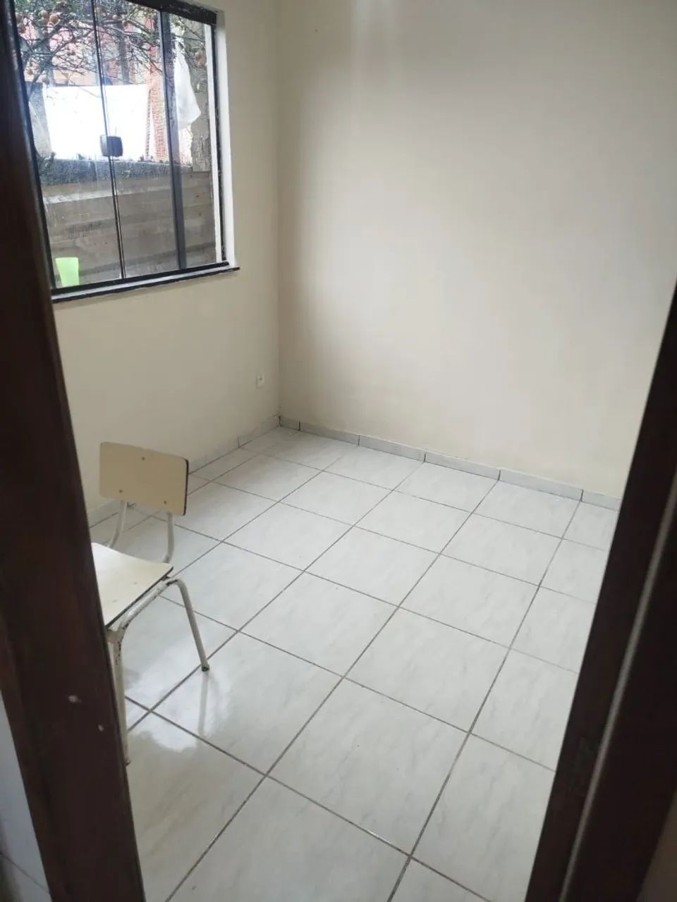 ALUGA-SE CASA - 3 QUARTOS | VARANDA + TERRAÇO - Foto 4