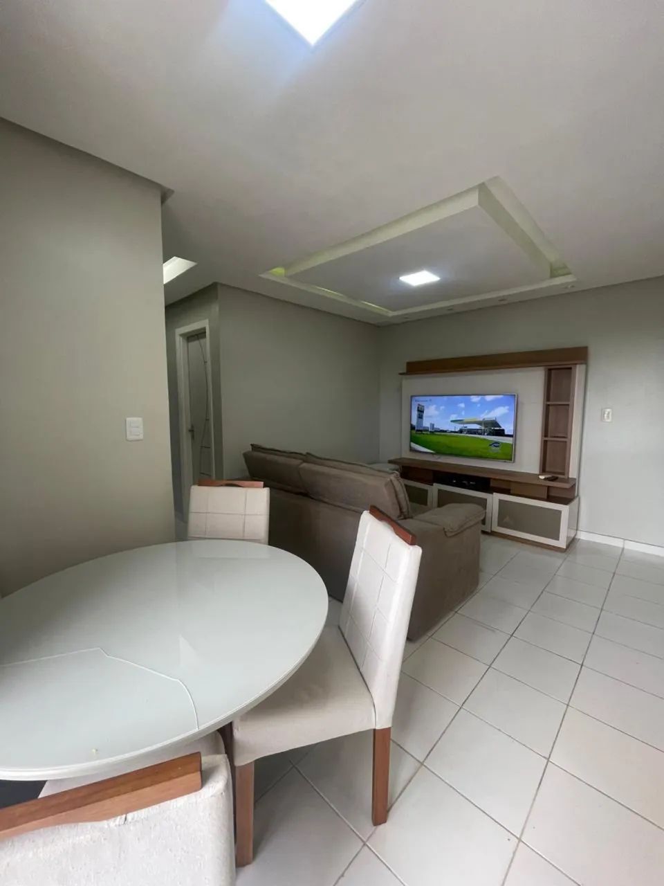 Apartamento 2/4 com Suíte - Ecoparque 