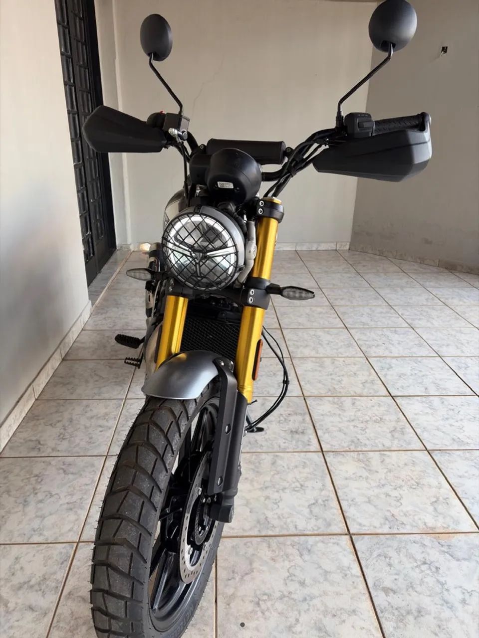 Triumph Scrambler 2024 400x
