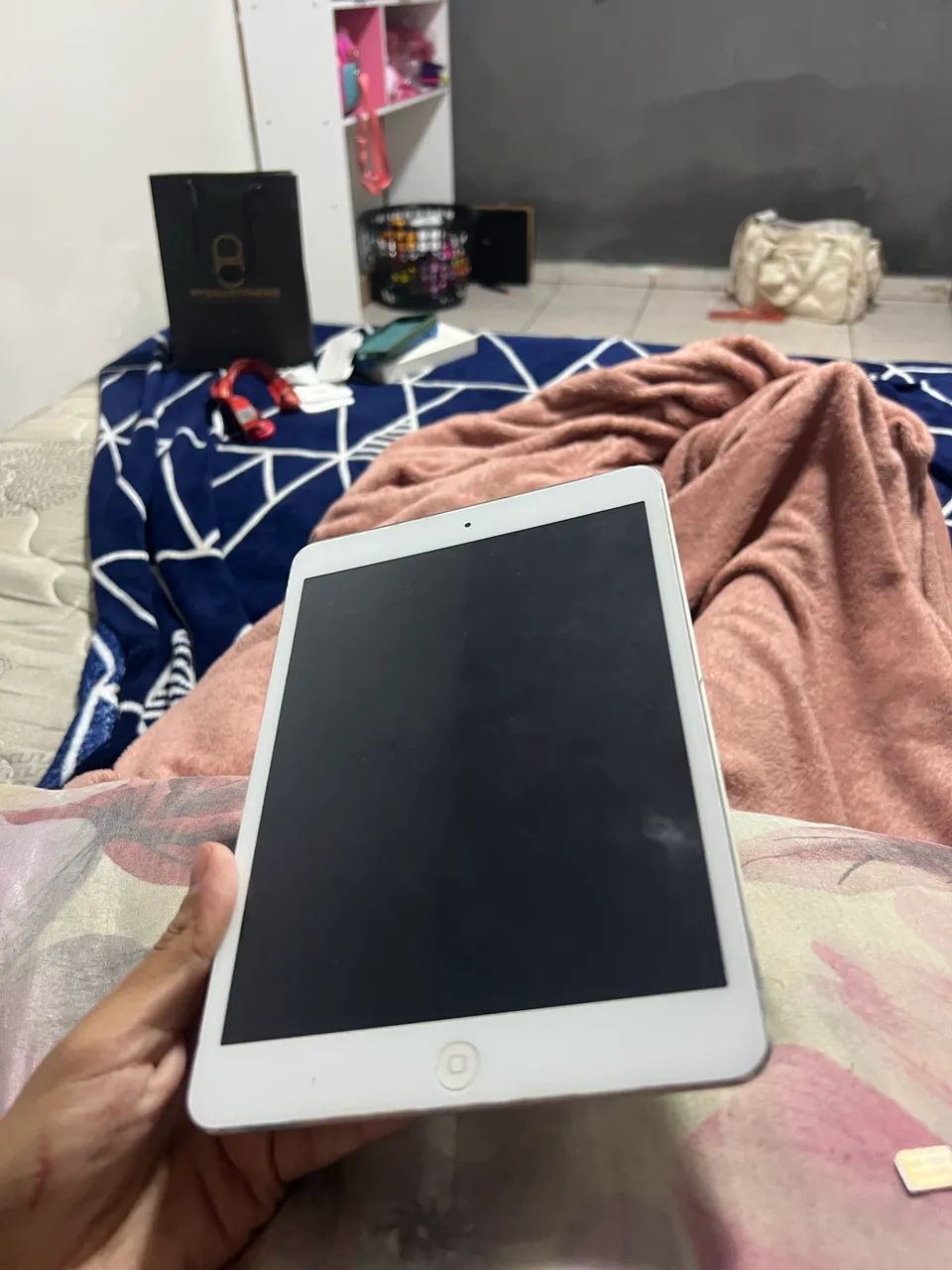 Ipad com problema apenas na bateria tem que trocar - Foto 5