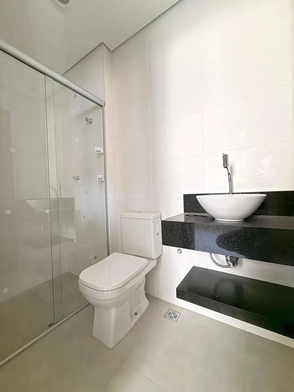 Kitnet Semimobiliada na Zona 07 - Próximo à UEM - Foto 4