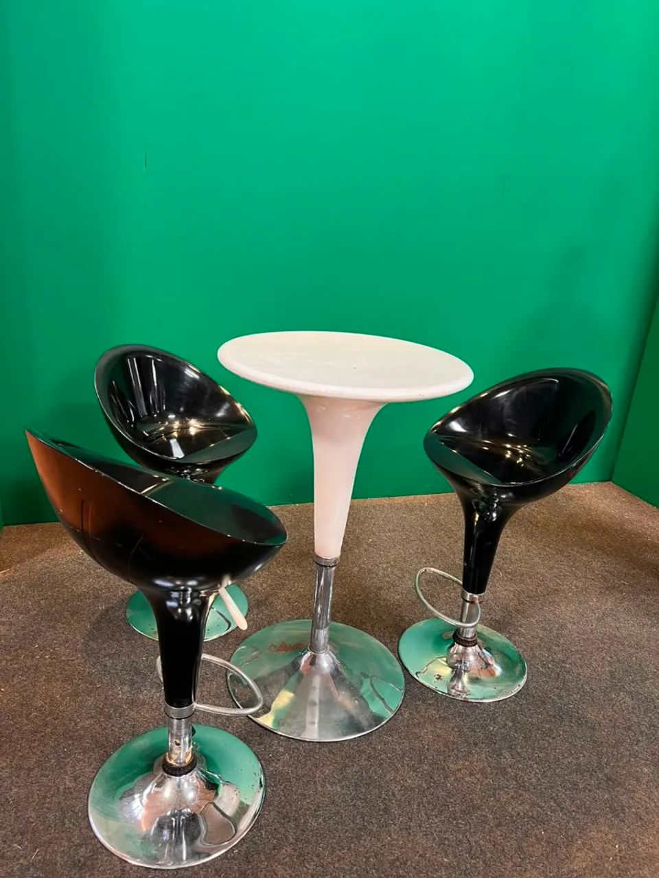Cadeiras Banquetas Tulipa - Foto 4