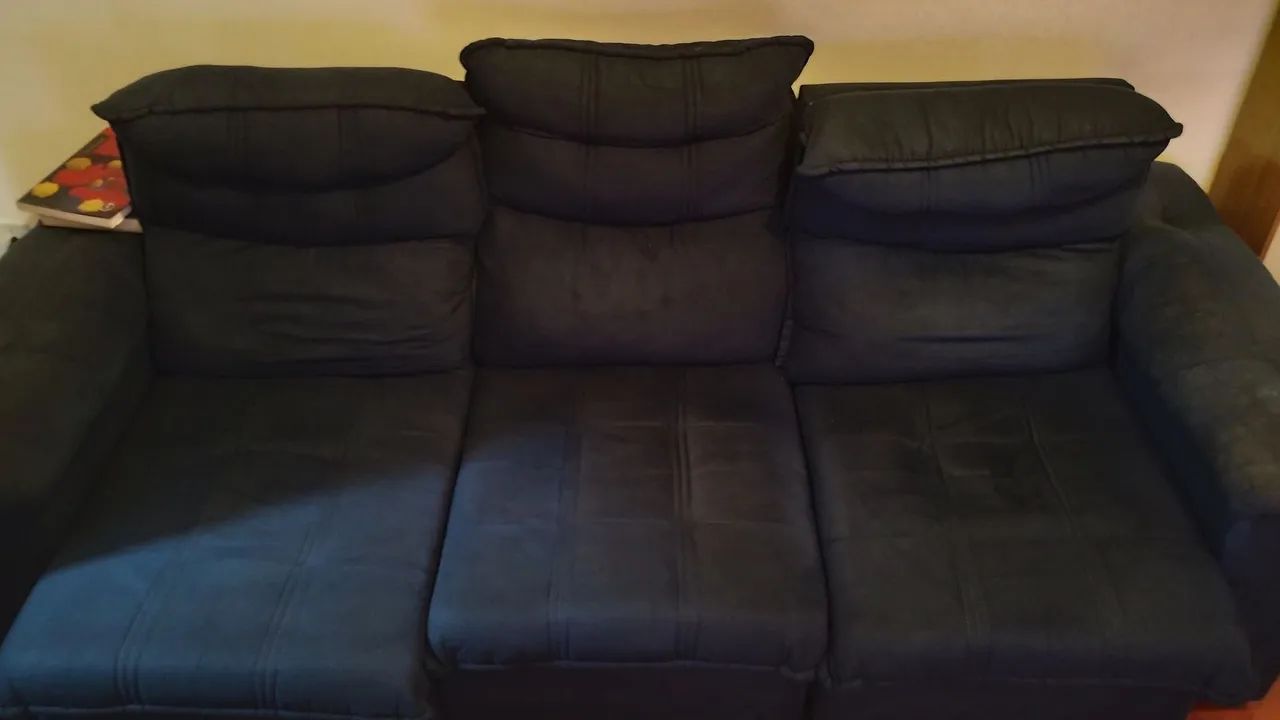 Sofá retrátil 3 lugares Suede Azul - Foto 3