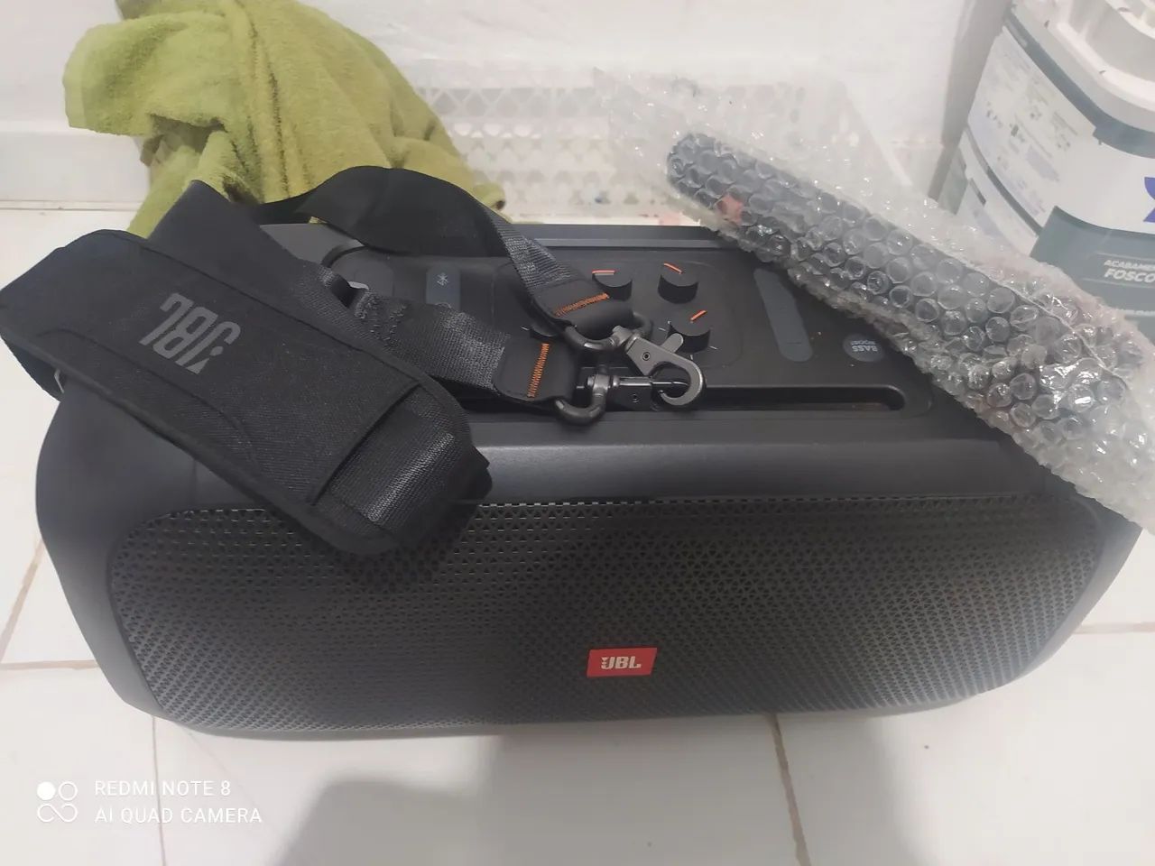 Caixa JBL sem marcas de uso ZAP * - Foto 3