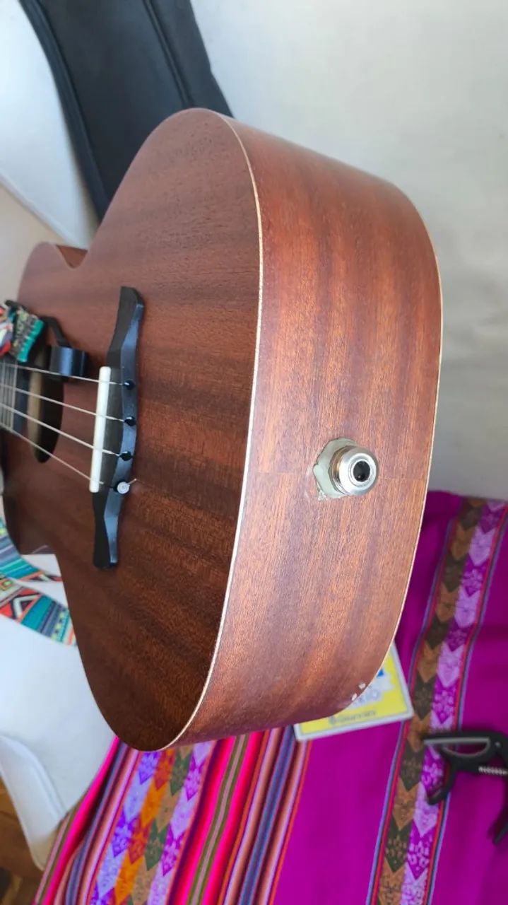 Ukulele Tagima Tenor com acessórios - Foto 2