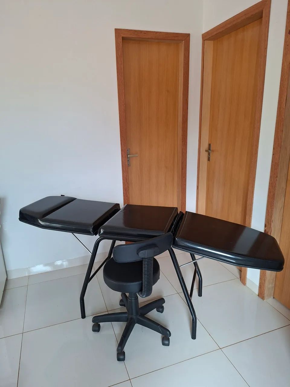 Maca com cadeira em perfeito estado