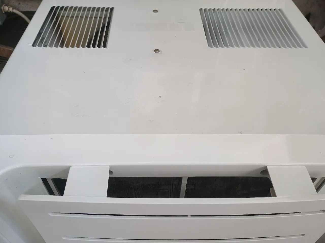 Ar condicionado  220v e 10 mil btus - Foto 3