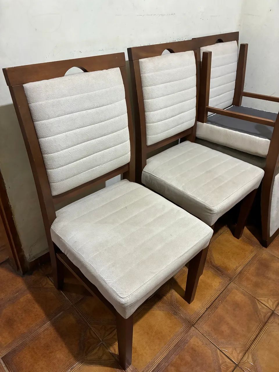 Mesa de madeira tampo de vidro  - Foto 2