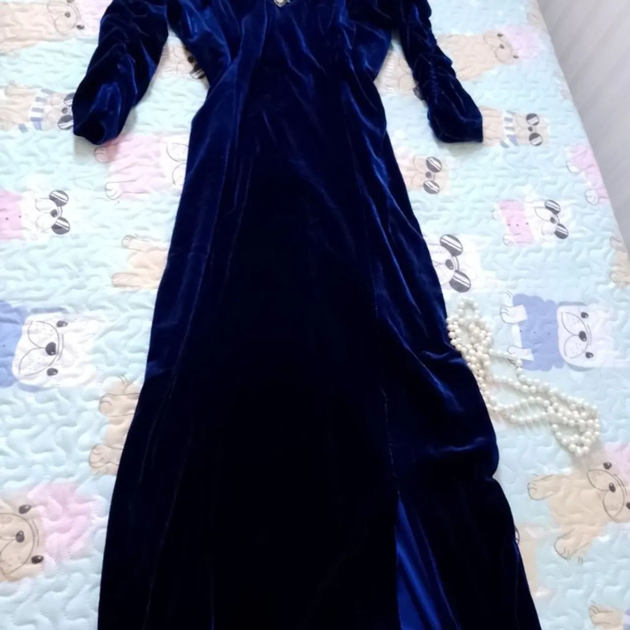 Vestido Longo de Veludo Azul - Elegância e Sofisticação ? - Foto 4