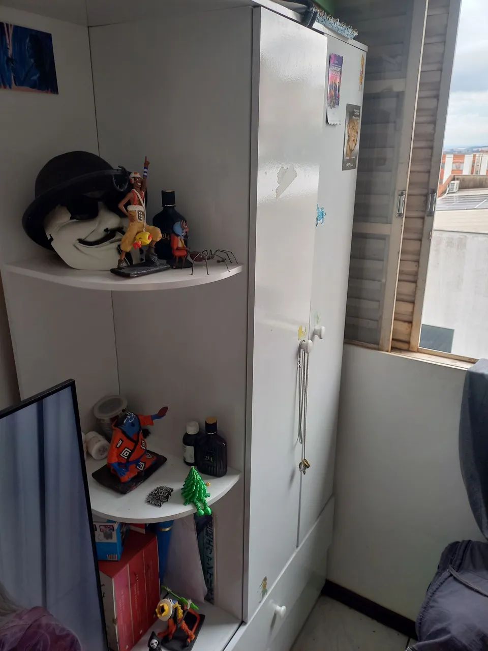 Guarda roupa branco, pequeno - Foto 2