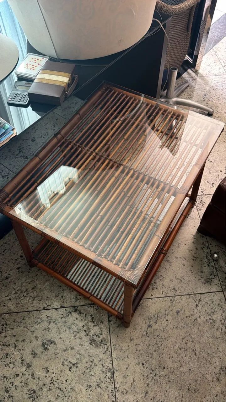 Mesa de centro/apoio de bambu dois níveis com vidro  - Foto 2