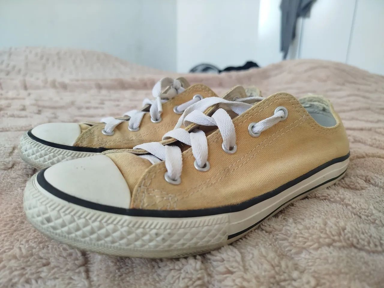 ALL Star amarelo clássico. Tam 34