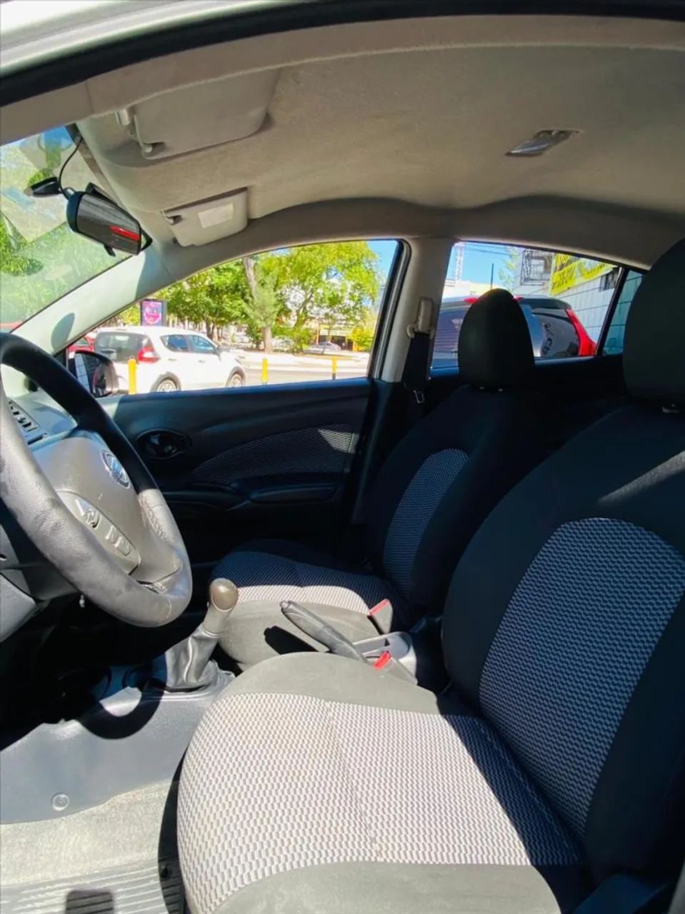 Nissan Versa S 1.0 12V Flexstart 4P Mec. 2017 - Foto 4